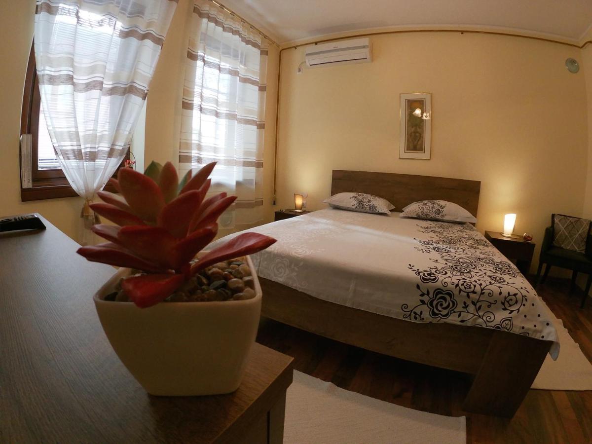 Apartment Honey Free Parking サラエヴォ エクステリア 写真